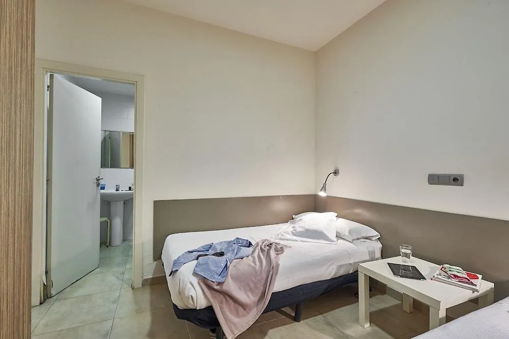 Barcelona Sants Station Apartments 3*,