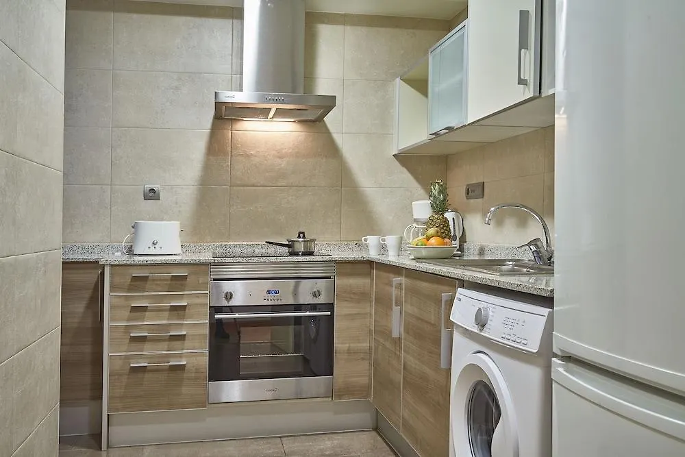 ホテル Barcelona Sants Station Apartments